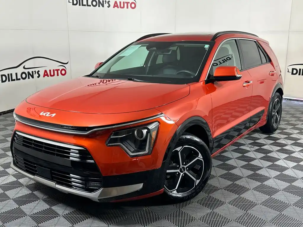 2023 Kia Niro SX HEV's photo