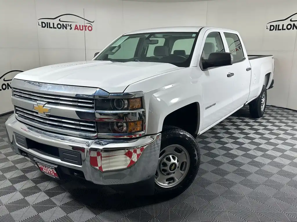 2017 Chevrolet Silverado HD Work Truck 4WD Crew Cab Standard Box's photo