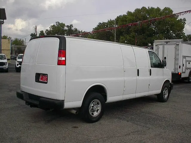 2021 Chevrolet Express Work Van 3500 Extended photo 4