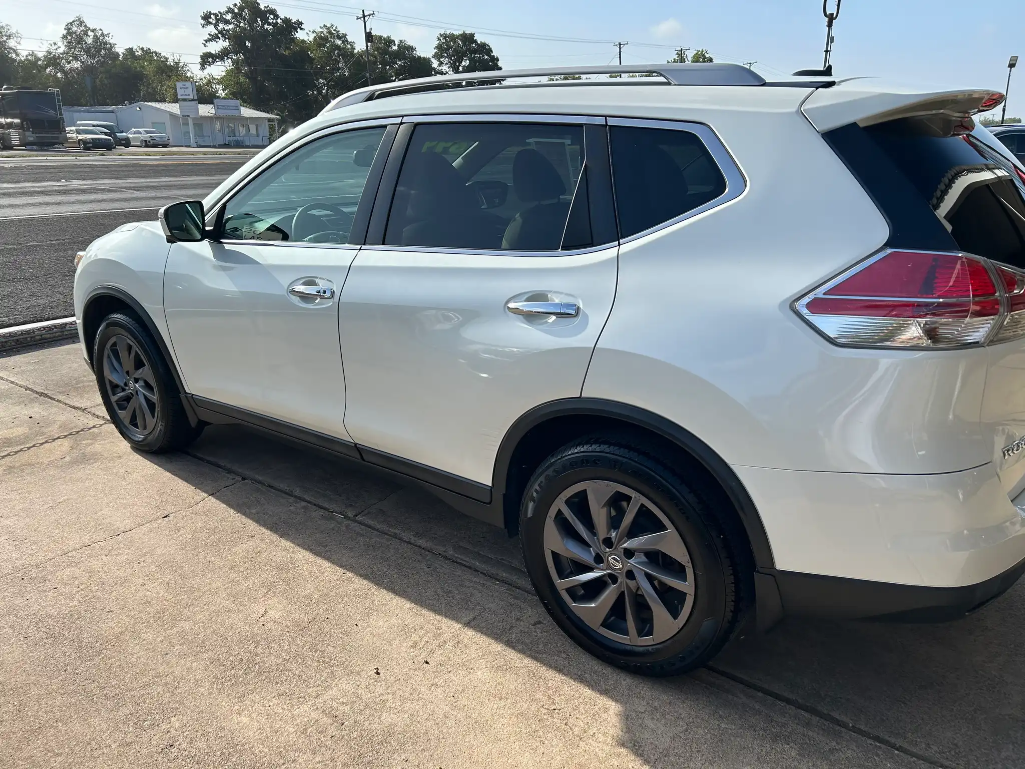 2016 Nissan Rogue SL AWD's photo