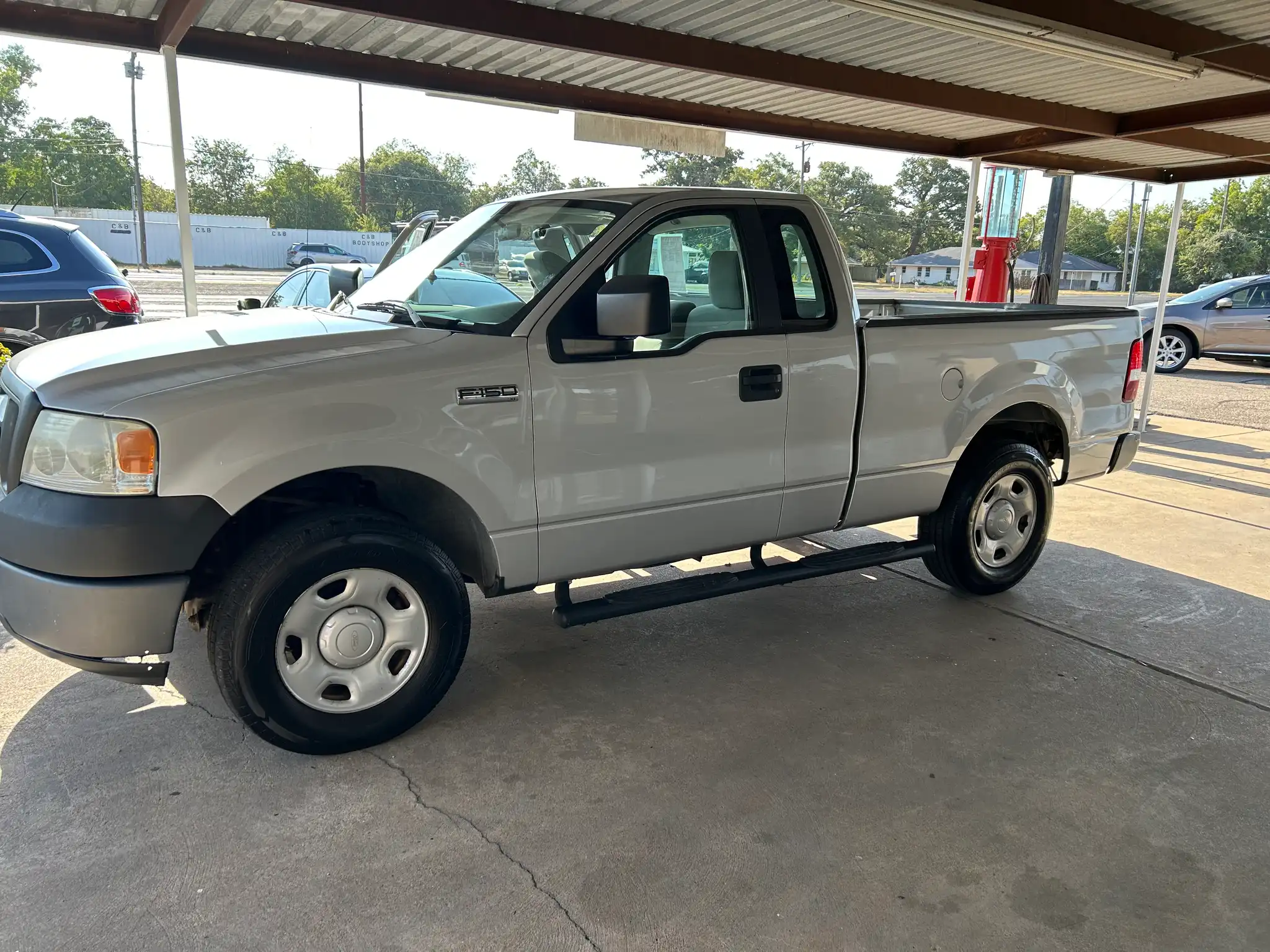 2007 Ford F-150 XL Regular Cab 126 in Styleside's photo