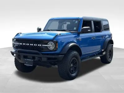 2022 Ford Bronco Wildtrak 4WD photo 3