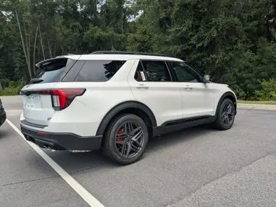 2026 Ford Explorer ST 4WD photo 4
