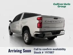 2019 Chevrolet Silverado 1500 LT Crew Cab Short Box photo 2
