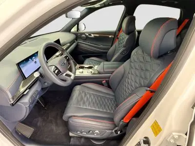 2025 Genesis GV80 Coupe 3.5T E-SC AWD photo 5
