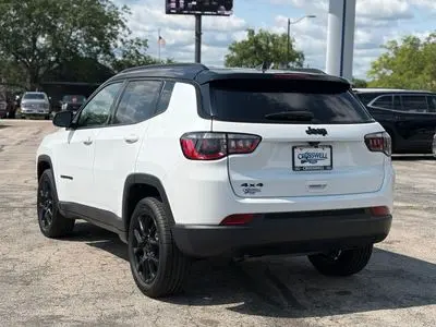 2024 Jeep Compass Latitude 4X4 photo 5