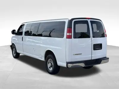 2018 Chevrolet Express LT 3500 Extended photo 5