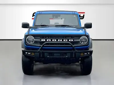2022 Ford Bronco Black Diamond Advanced (322A) 4x4 photo 2