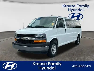 2017 Chevrolet Express 3500 LS Extended photo 3