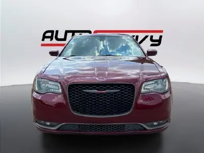 2023 Chrysler 300 S photo 2