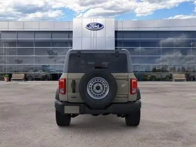 2025 Ford Bronco Base 4x4 photo 5