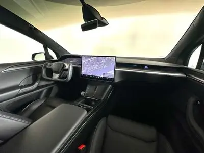 2022 Tesla Model X Plaid photo 2