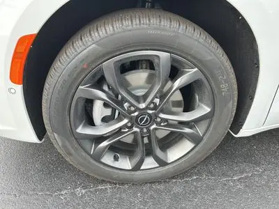 2026 Chrysler Pacifica Select AWD photo 5