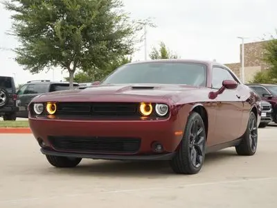 2023 Dodge Challenger SXT Auto photo 3