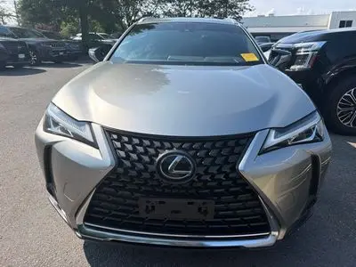 2021 Lexus UX 200 200 FWD photo 2