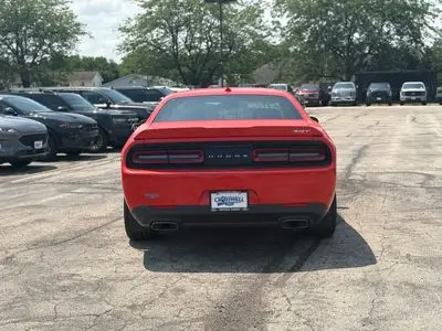 2016 Dodge Challenger SRT 392 photo 4