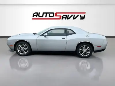 2023 Dodge Challenger SXT Auto AWD photo 4