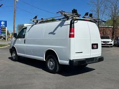 2019 Chevrolet Express 2500 Work Van HD photo 3