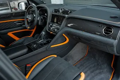 2026 Bentley Bentayga Speed photo 2
