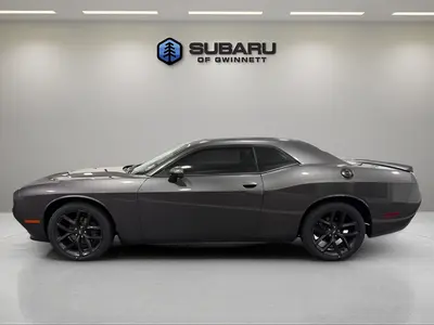 2021 Dodge Challenger SXT Auto photo 2
