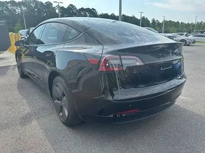 2023 Tesla Model 3 Base photo 3