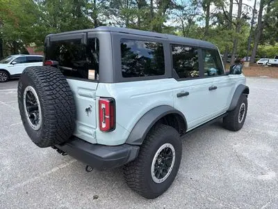 2023 Ford Bronco Badlands 4x4 photo 4