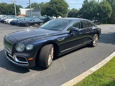 2023 Bentley Flying Spur V8 Mulliner photo 4