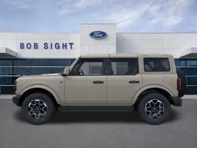 2026 Ford Bronco Outer Banks 4x4 photo 4