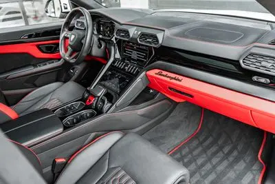 2023 Lamborghini Urus 4.0 V8 S photo 2