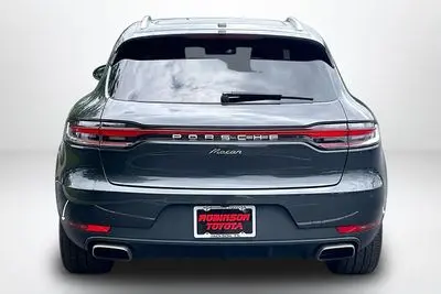 2021 Porsche Macan Base photo 4