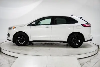 2024 Ford Edge ST AWD photo 4