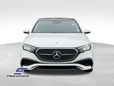 2025 Mercedes-Benz E-Class E350 4MATIC photo 2