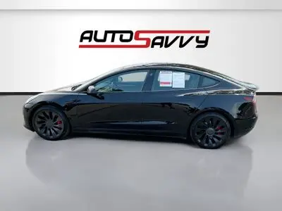 2023 Tesla Model 3 Performance photo 4