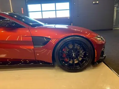 2019 Aston Martin Vantage 4.0 V8 photo 2