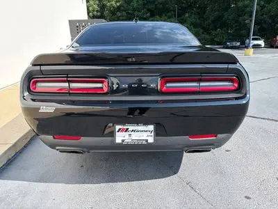2018 Dodge Challenger R/T Plus photo 5