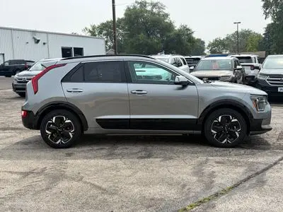 2023 Kia Niro Wind EV photo 2