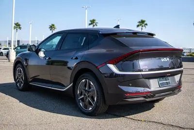 2026 Kia EV6 Light photo 5