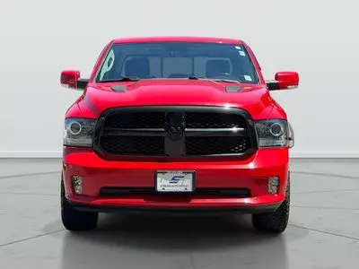 2018 RAM 1500 Night 4x4 Crew Cab 5'7 photo 2