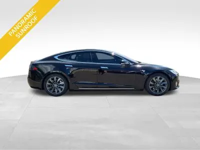2021 Tesla Model S Long Range Plus photo 4