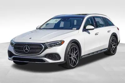 2026 Mercedes-Benz E-Class E450 4MATIC All-Terrain photo 3