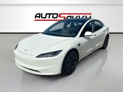 2025 Tesla Model 3 Long Range photo 3