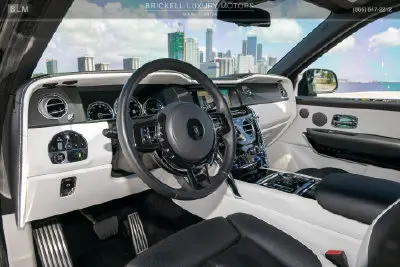 2022 Rolls-Royce Cullinan Base photo 5