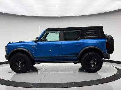 2021 Ford Bronco Wildtrak 4x4 photo 2