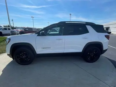 2026 GMC Terrain Elevation AWD photo 4
