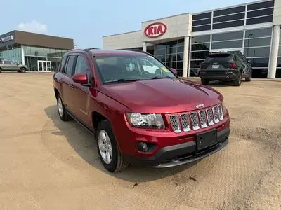 2017 Jeep Compass Latitude photo 4