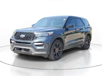 2022 Ford Explorer ST 4WD photo 2