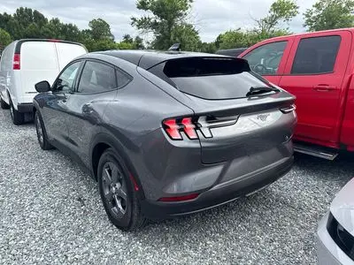 2023 Ford Mustang-Mach-e Select photo 4