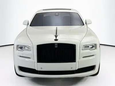 2015 Rolls-Royce Ghost Ghost photo 2