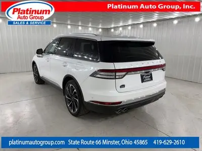 2020 Lincoln Aviator Reserve AWD photo 3