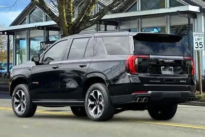 2025 GMC Yukon 4WD AT4 photo 4